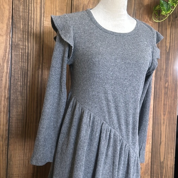 Girls Dress - Picture 4 of 9